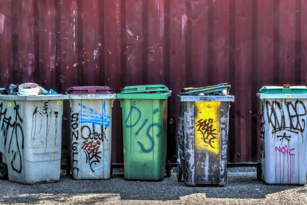Waarom een container huren bij renovatie handig is